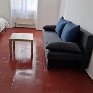 Apartament 131, Viena